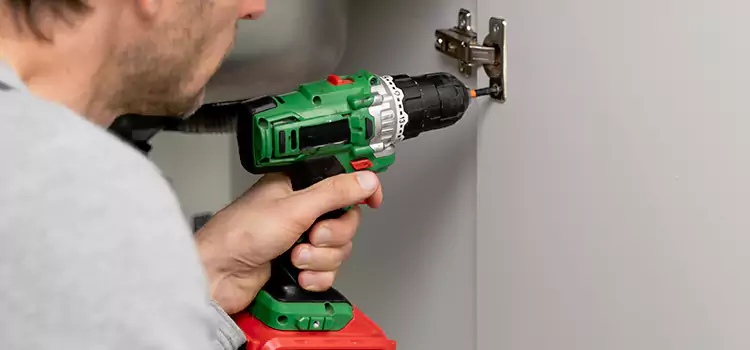 Commercial Door Hinge Repair Universal City